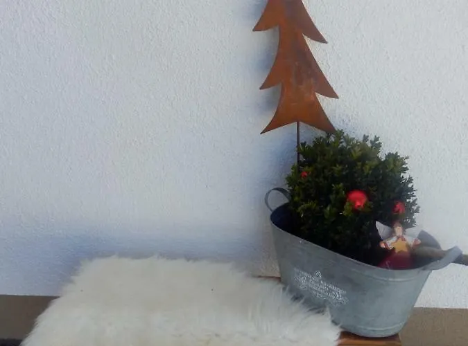 Einsiedler بيت للعطل